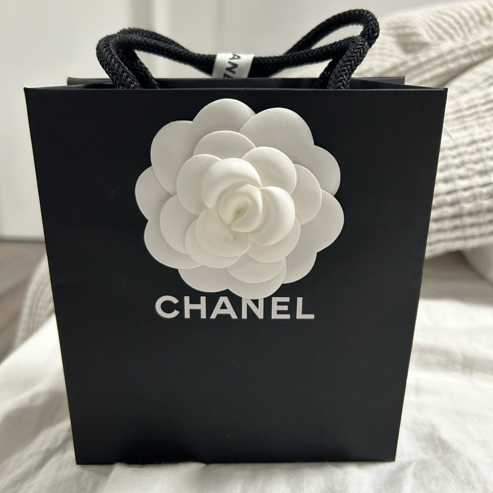 Chanel Stud CC logo earrings